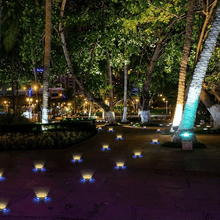 Carregar imagem no visualizador da galeria, Luminária LED Solar Externa
