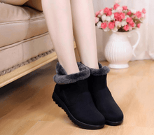 Carregar imagem no visualizador da galeria, Bota Forrada de Inverno Mary
